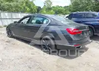 2017 BMW 740 фото