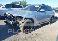 2017 Jaguar F-PACE photo