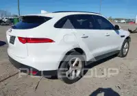 2017 Jaguar F-PACE photo