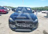 2017 Jaguar F-PACE photo