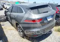 2017 Jaguar F-PACE photo