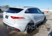 2017 Jaguar F-PACE photo