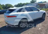 2017 Jaguar F-PACE фото