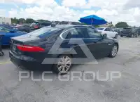 2017 Jaguar XF photo