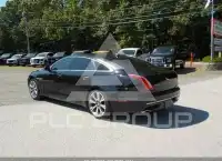2017 Jaguar XJ photo