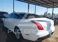 2017 Jaguar XJ photo