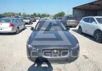 2017 Jaguar XE photo