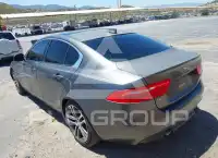 2017 Jaguar XE photo