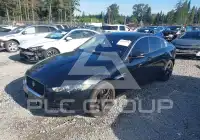 2017 Jaguar XE photo