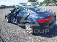 2017 Jaguar XE photo