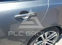 2017 Jaguar XE photo