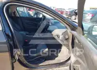 2017 Jaguar XE фото