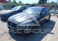 2017 Jaguar XE фото