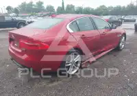 2017 Jaguar XE фото