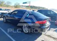 2017 Jaguar XE фото
