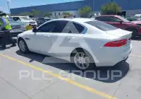 2017 Jaguar XE фото