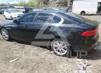 2017 Jaguar XE фото