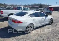 2017 Jaguar XE фото