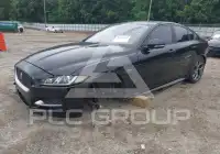 2017 Jaguar XE фото