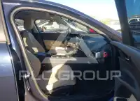2017 Jaguar XE фото
