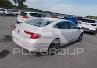 2017 Buick LACROSSE photo