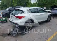 2017 Infinity QX30 фото