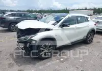 2017 Infinity QX30 фото