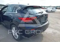 2017 Infinity QX30 фото