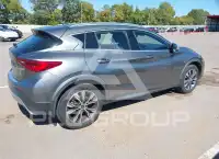 2017 Infinity QX30 photo
