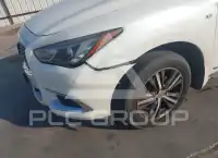 2017 Infinity QX60 photo