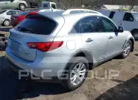 2017 Infinity QX70 фото