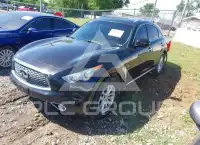 2017 Infinity QX70 фото