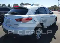 2017 Infinity QX70 фото