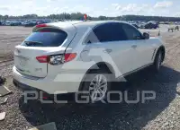 2017 Infinity QX70 фото