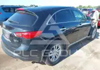 2017 Infinity QX70 фото