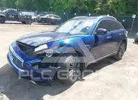 2017 Infinity QX70 фото