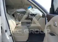 2017 Infinity QX80 фото
