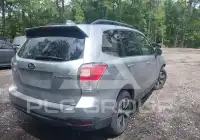 2017 Subaru Forester фото
