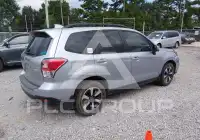 2017 Subaru Forester фото
