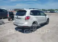 2017 Subaru Forester photo