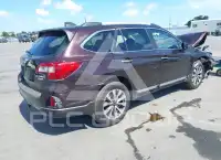 2017 Subaru Outback photo