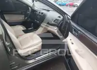2017 Subaru Outback photo