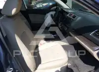 2017 Subaru Legacy фото