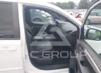 2017 Dodge Grand Caravan фото