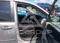 2017 Dodge Grand Caravan фото