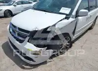 2017 Dodge Grand Caravan фото