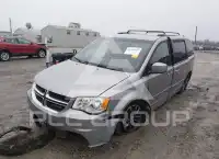 2017 Dodge Grand Caravan фото