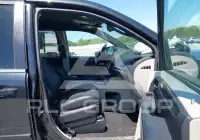 2017 Dodge Grand Caravan фото