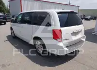 2017 Dodge Grand Caravan фото