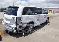 2017 Dodge Grand Caravan фото